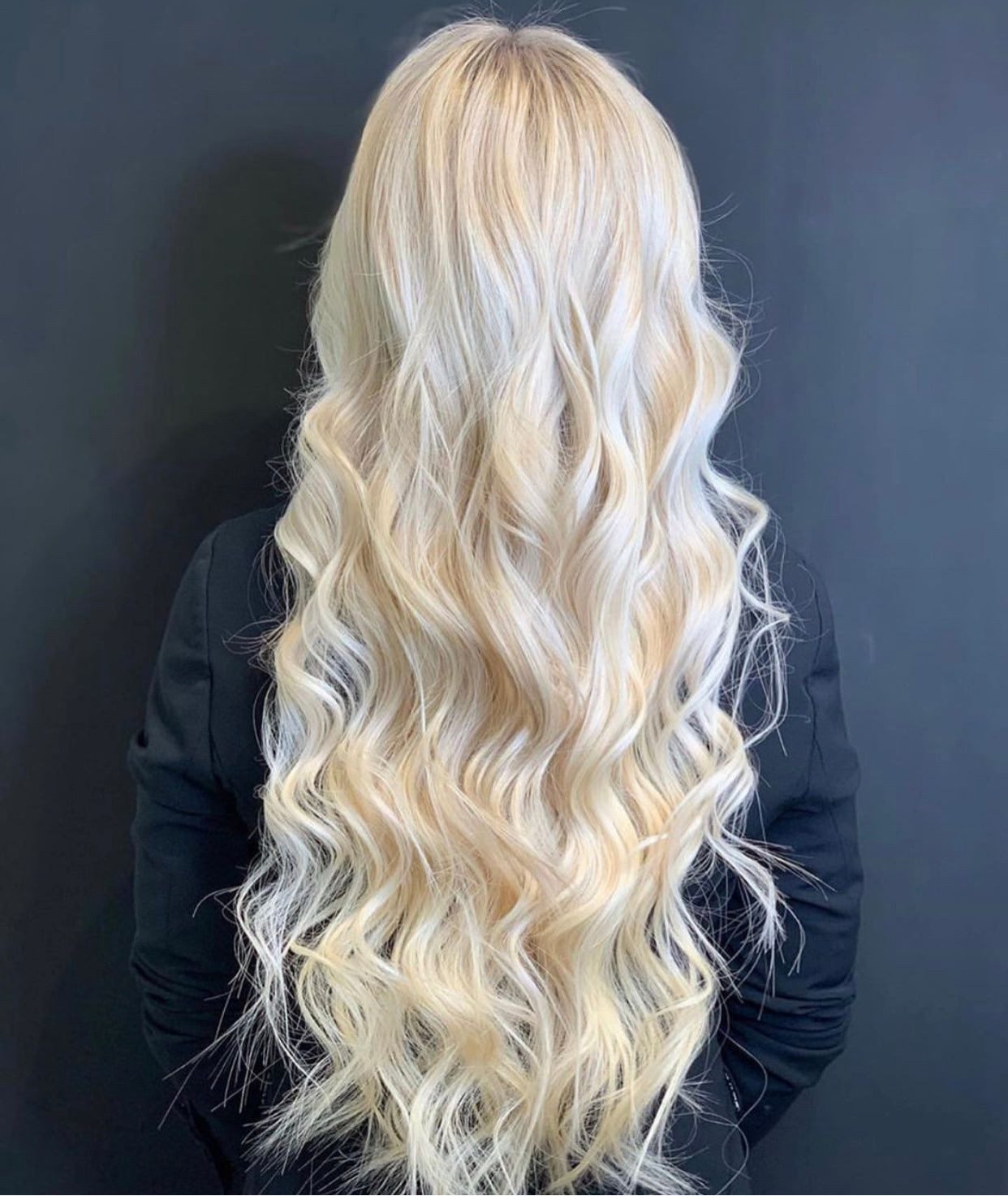Mid Back Long Wavy Platinum Layers — Platinum Blonde