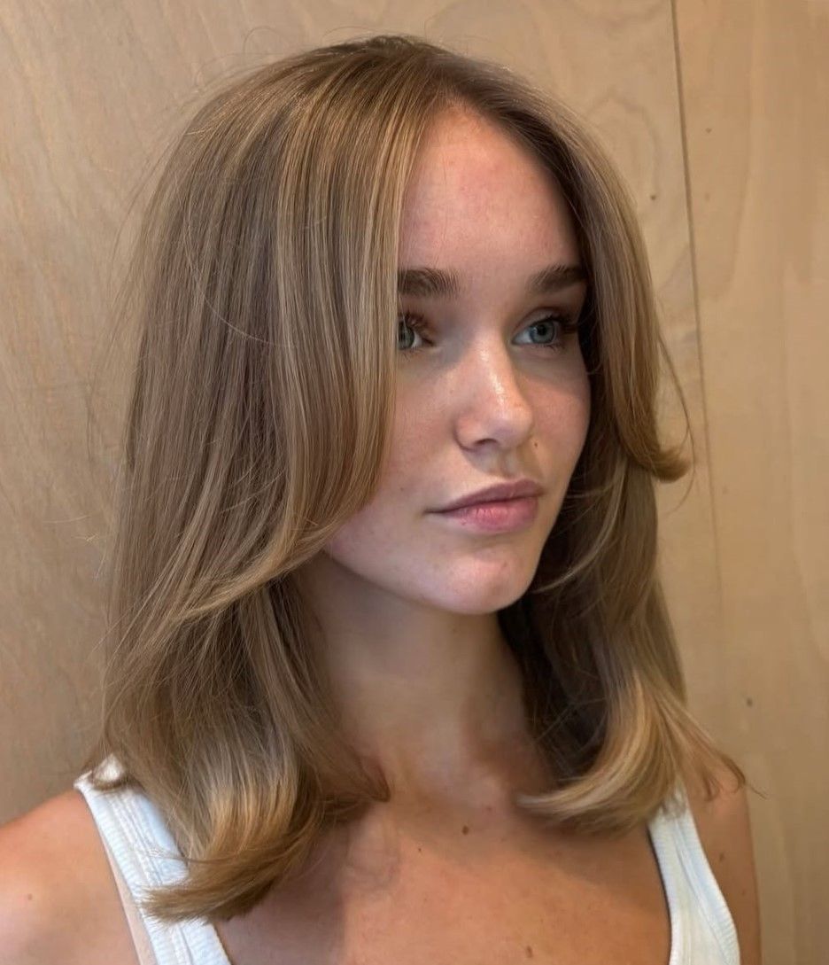 Mid-Back Ash Blonde With Sweeping Layers Mid-Back Ash Blonde With Sweeping Layers — Haircuts for Oval Faces