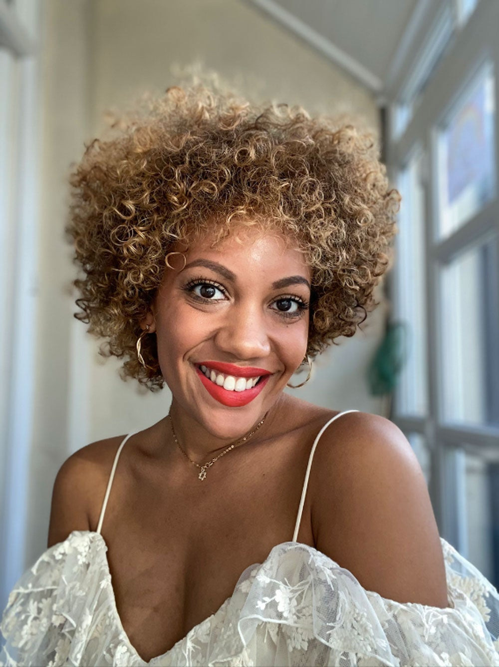 Honey Blonde With Dark Roots Visual Idea — Big Chop Hairstyles