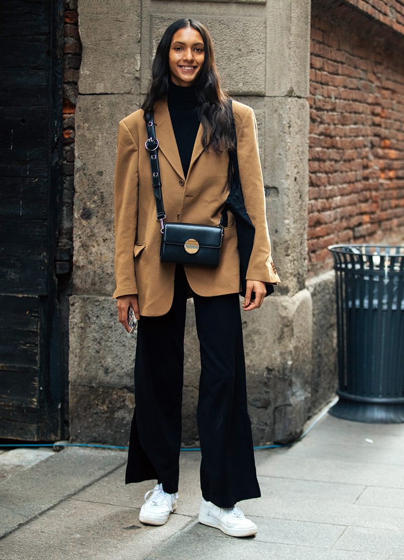 White Nike Air Force 1 Sneakers Casual Chic: Air Force 1s with Wide-Leg Trousers and a Camel Blazer — Air Force 1 Outfits