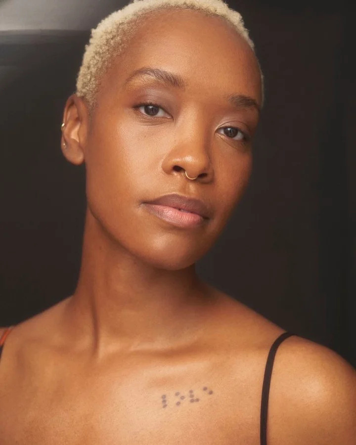 Visual Idea Visual Idea — Blonde Hair on Black Women
