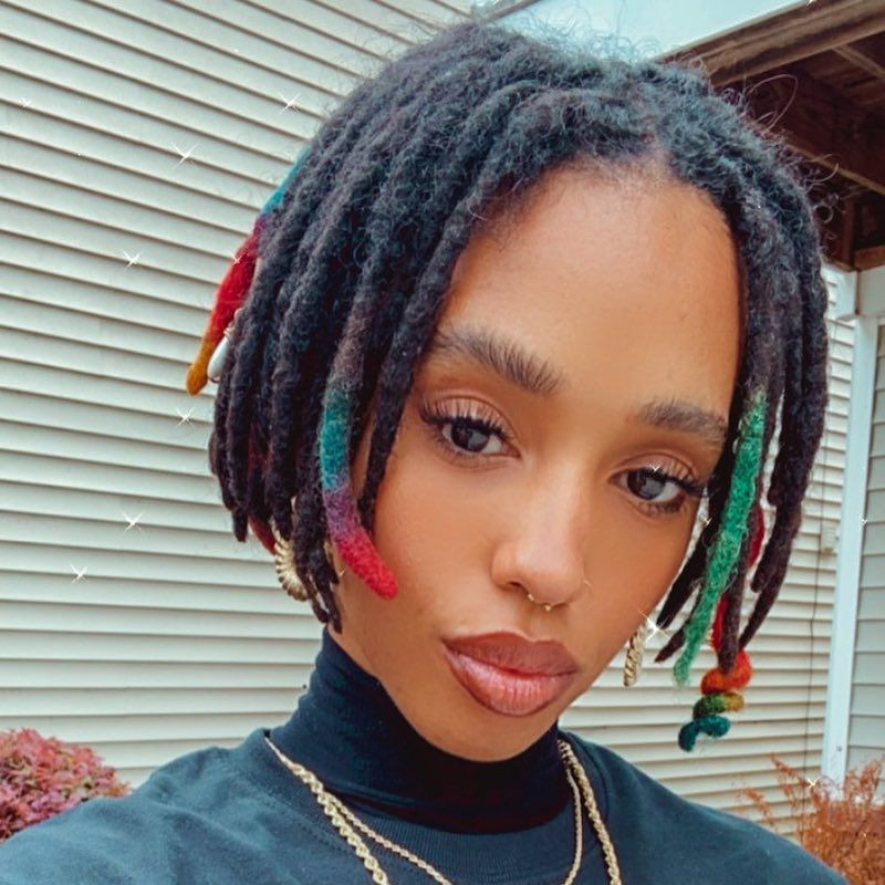 Chin Bob With Rainbow Tip Highlights Chin Bob With Rainbow Tip Highlights — Micro Locs Bob