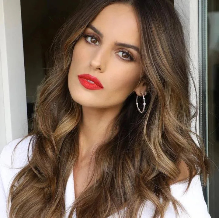 Salon Visual Idea Salon Visual Idea — Expensive Brunette