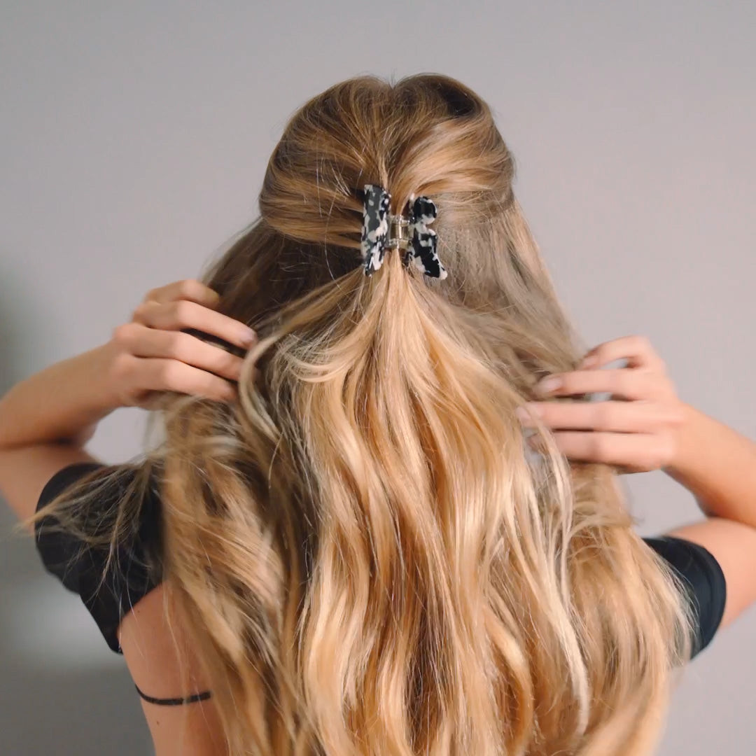 Blonde Half-Up With Marbled Clip Blonde Half-Up With Marbled Clip — Butterfly Clip Hairstyles