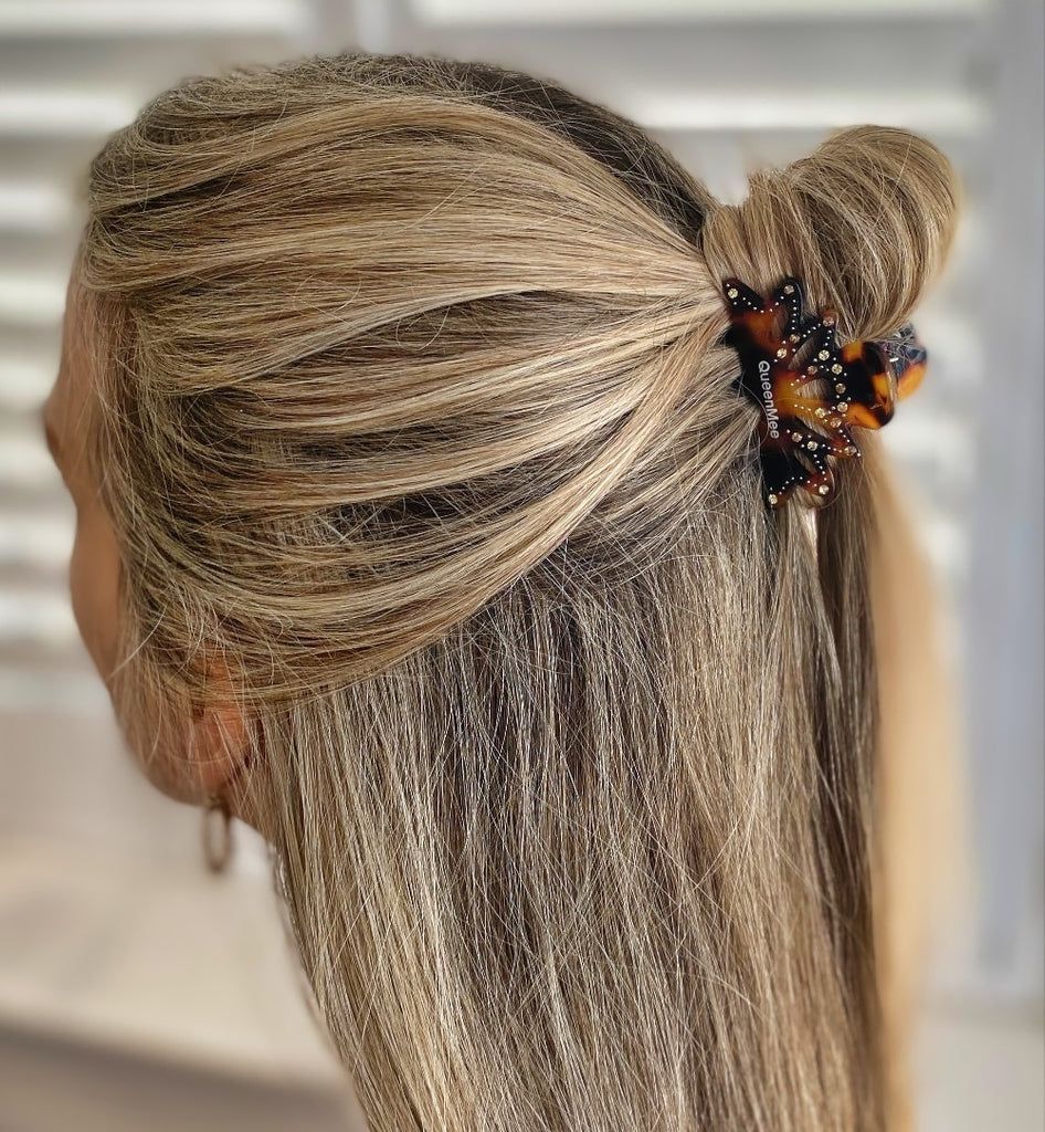 Half-Up Half-Down Bun Visual Idea Half-Up Half-Down Bun Visual Idea — Hair Clip Hairstyles