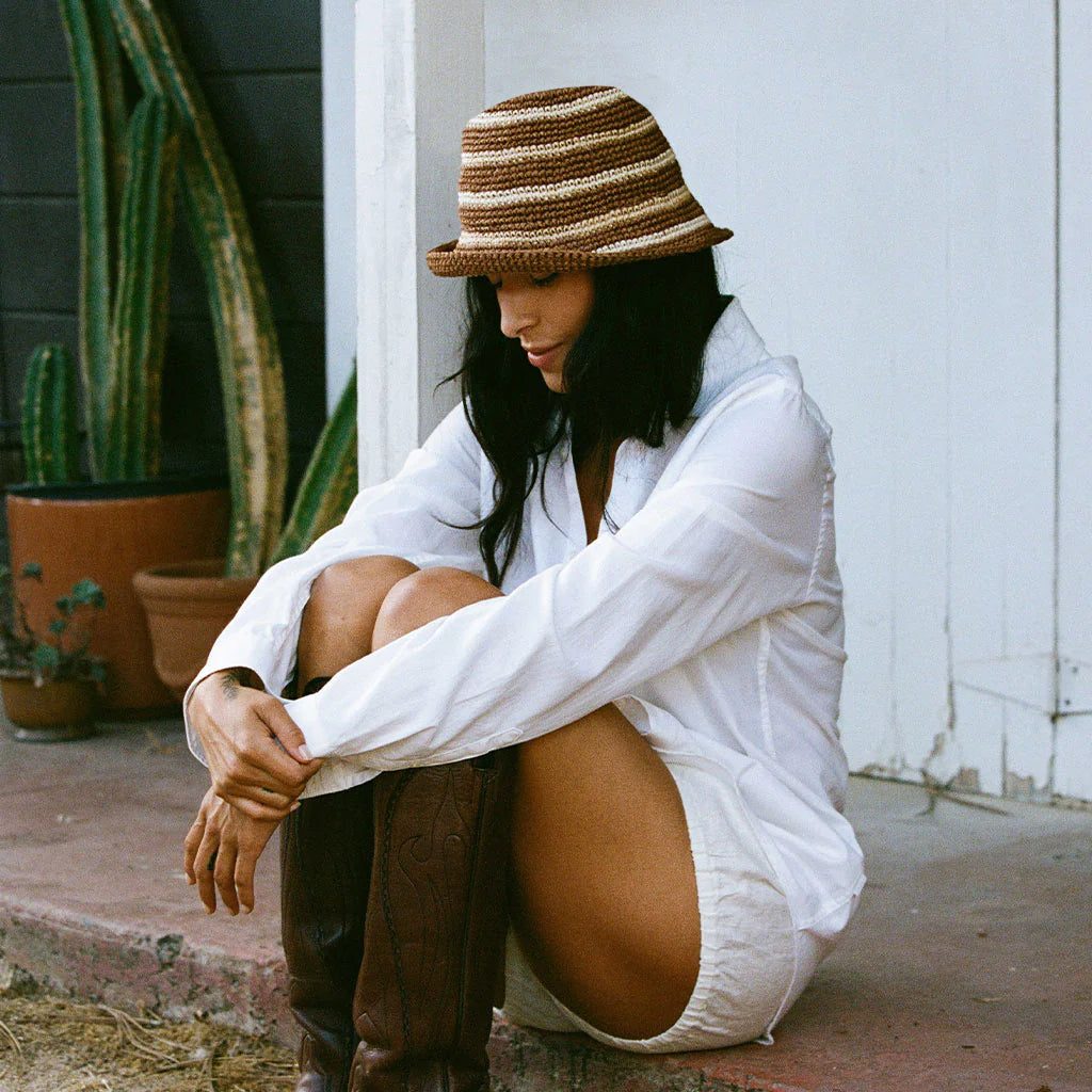 Brown Cowboy Boots Outfit Idea Brown Cowboy Boots Outfit Idea — Bucket Hat Outfits
