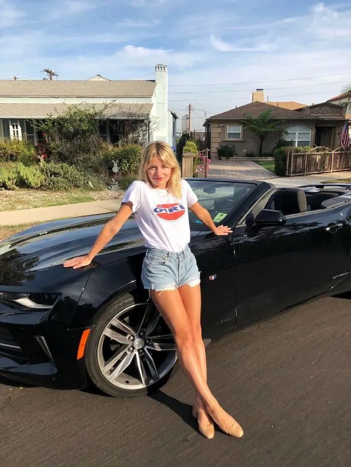 Graphic Tee and Denim Shorts for a Fun Adventure Graphic Tee and Denim Shorts for a Fun Adventure — Road Trip Outfits