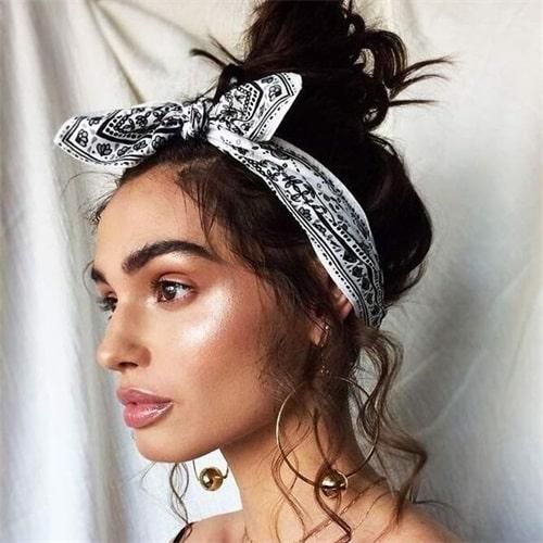 High Messy Bun With Monochrome Bandana High Messy Bun With Monochrome Bandana — Bandana Hairstyles