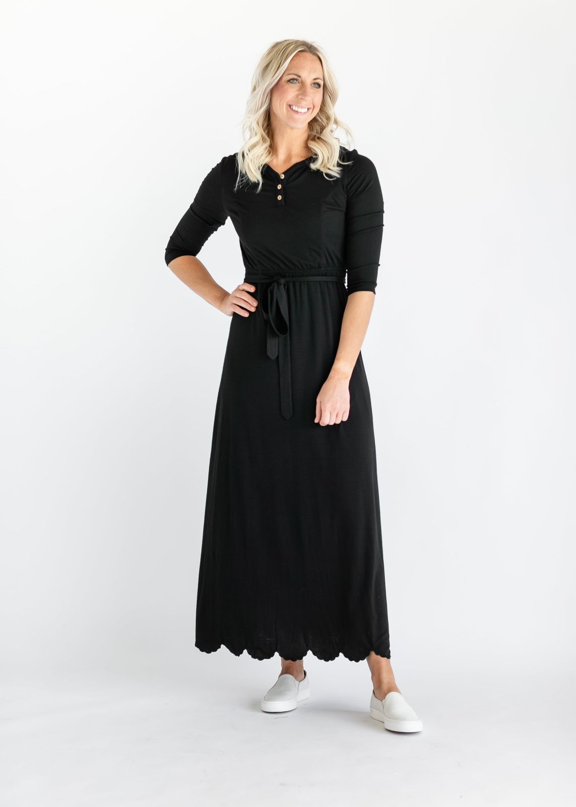 Black Ribbed Knit Maxi Dress with Tie Waist and Scalloped Hem — Nursing Friendly Dresses