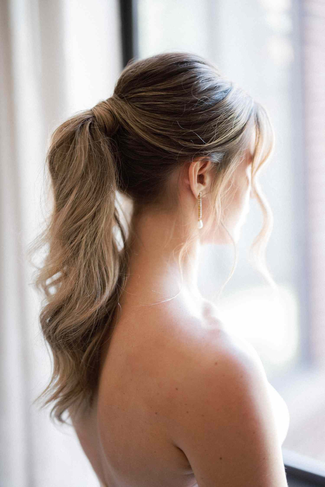 High Ponytail With Textured Waves High Ponytail With Textured Waves — Rehearsal Dinner Hairstyles