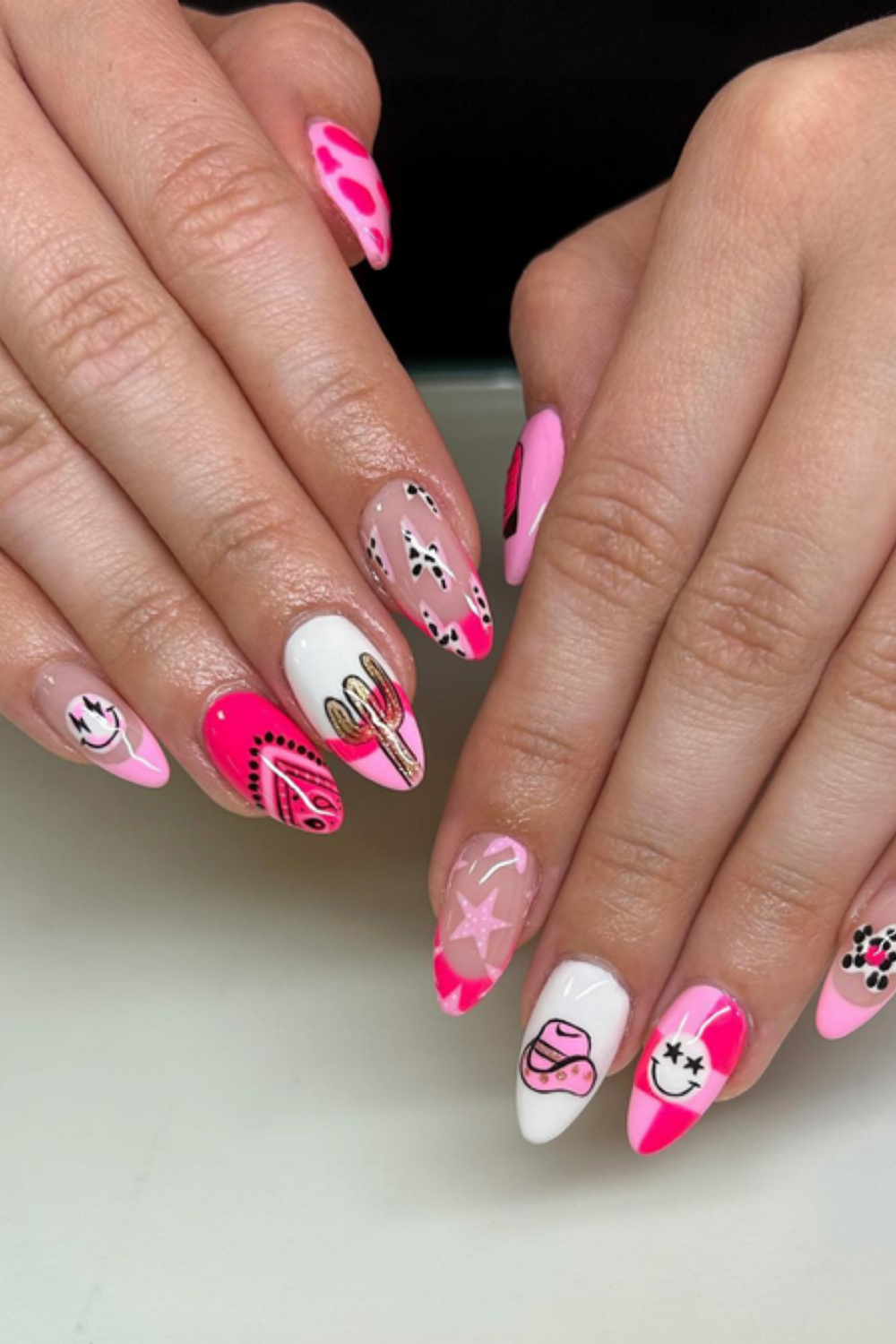 Medium Almond Pink Checkerboard and Cactus — Western Nails