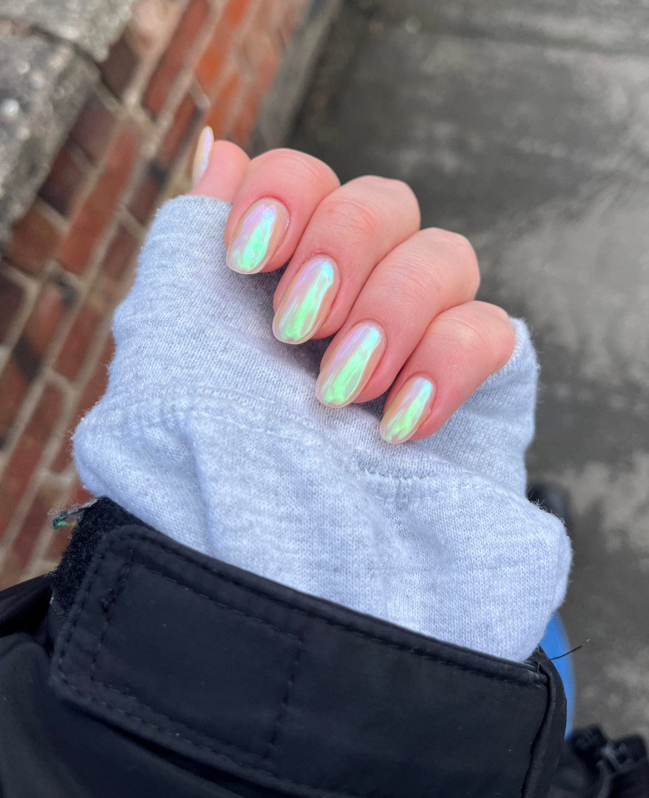 Light Green Iridescent Chrome Nails Light Green Iridescent Chrome Nails — Iridescent Nails