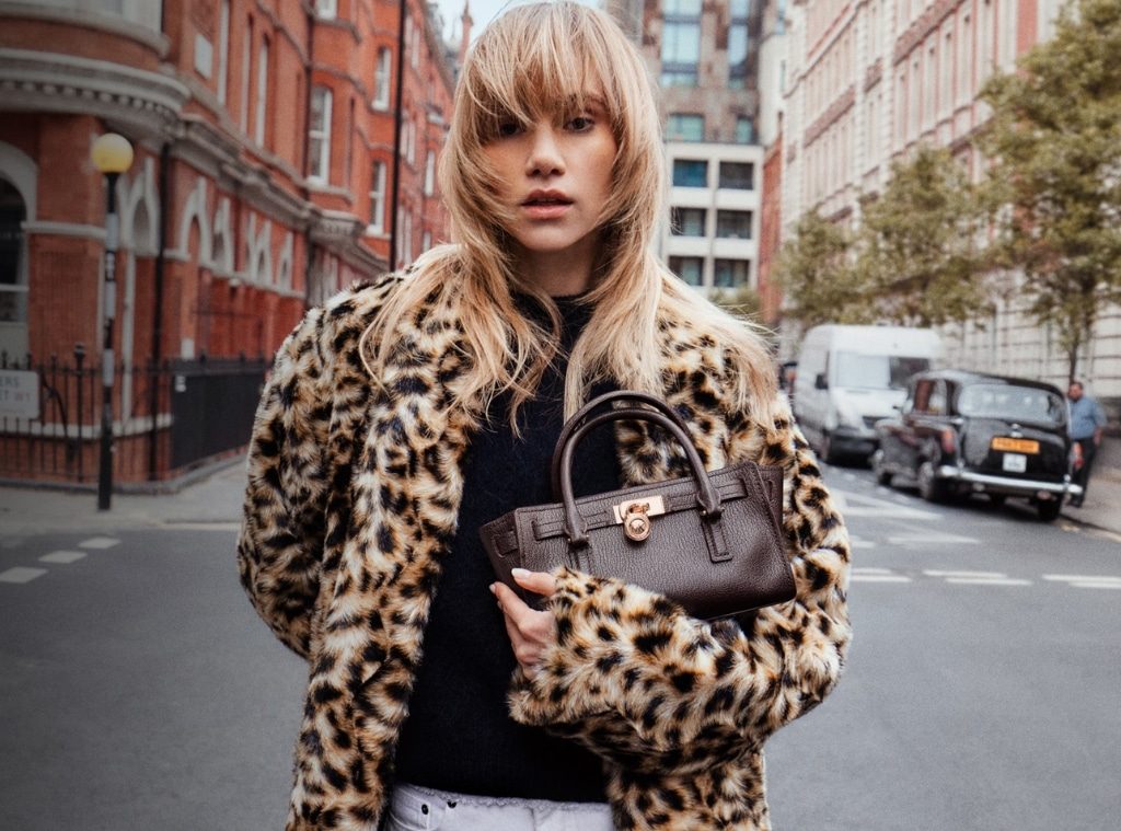 Fashion Event City Street Outfit Idea — Mini Bags