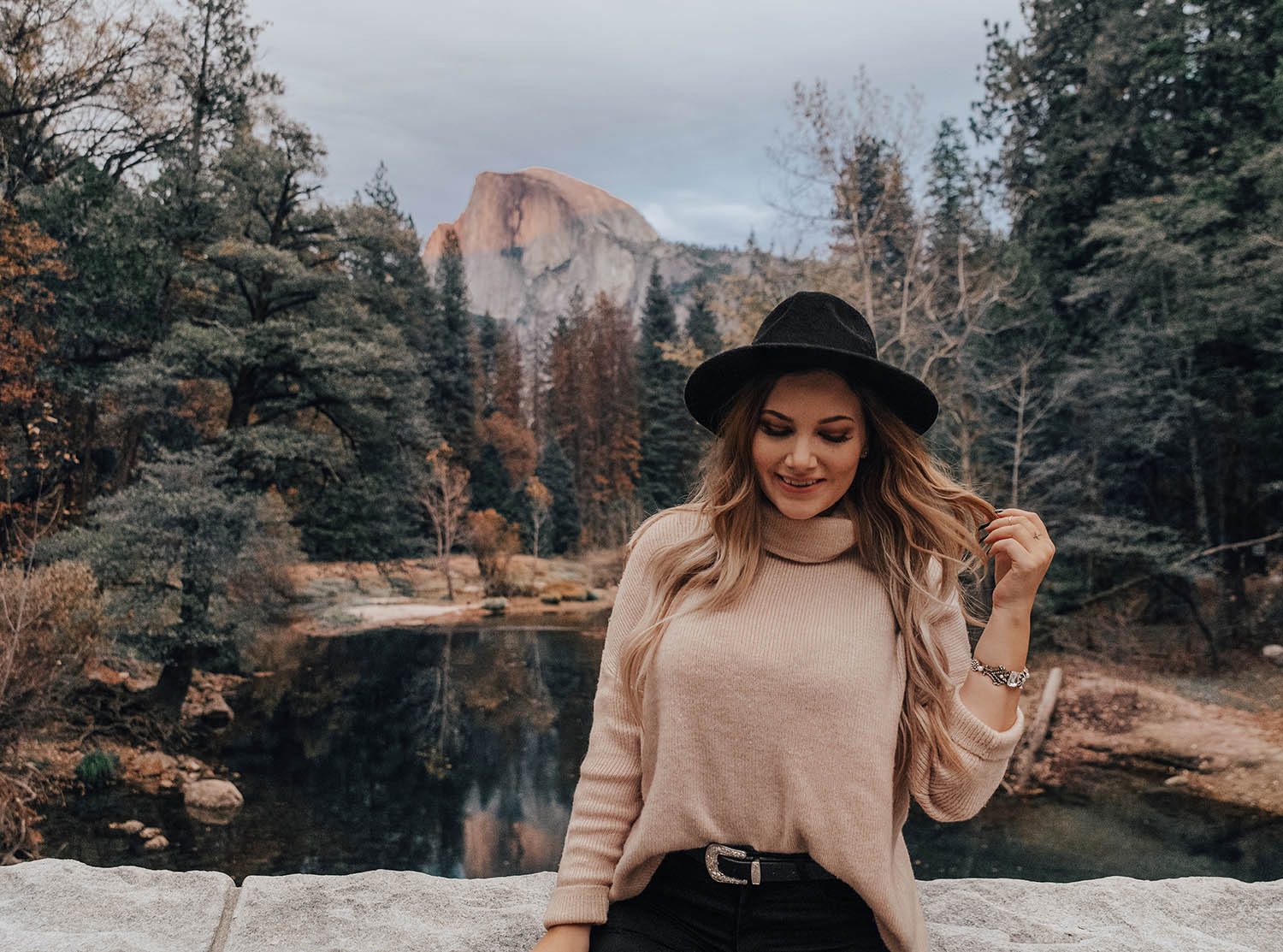 Chic Yosemite View: Pink Knit Turtleneck and Black Pants Chic Yosemite View: Pink Knit Turtleneck and Black Pants — Yosemite Outfits