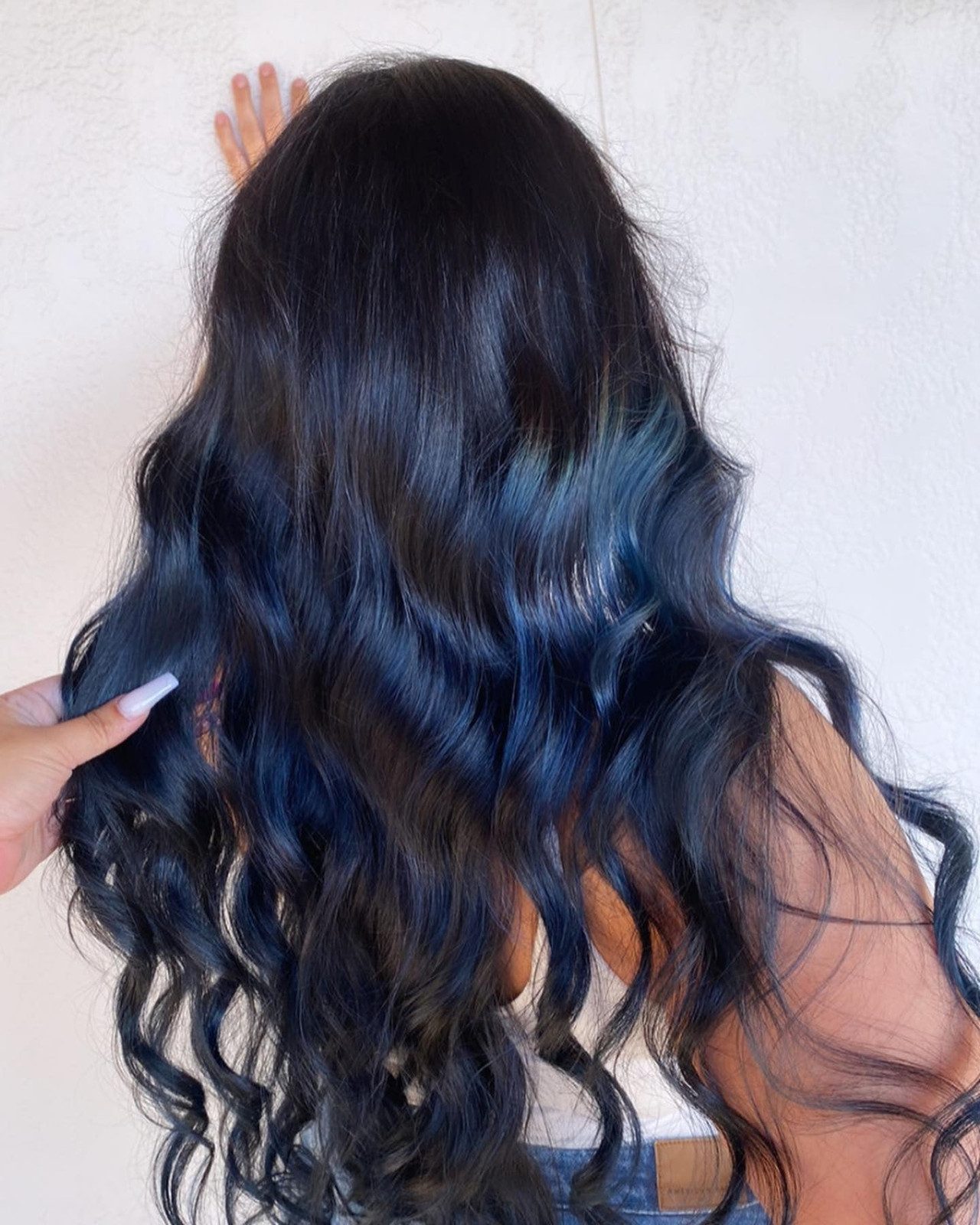 Layers Visual Idea Layers Visual Idea — Blue Highlights on Black Hair