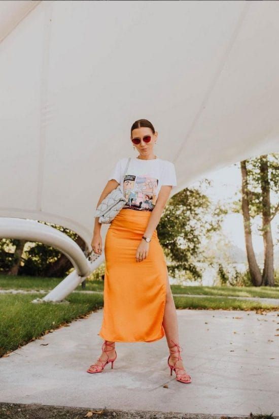 Orange Satin Skirt with Slit, Graphic Tee, and Pink Heels Orange Satin Skirt with Slit, Graphic Tee, and Pink Heels — Satin Skirt Outfits