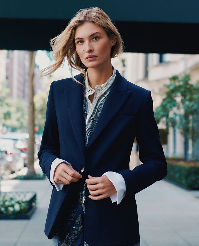 Navy Blazer for Polished Business Casual Navy Blazer for Polished Business Casual — Washington DC Outfits