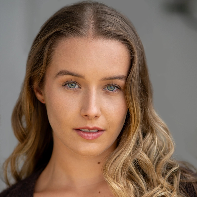 Wavy Ash Blonde With Subtle Highlights Wavy Ash Blonde With Subtle Highlights — Hair Color for Fair Skin Blue Eyes