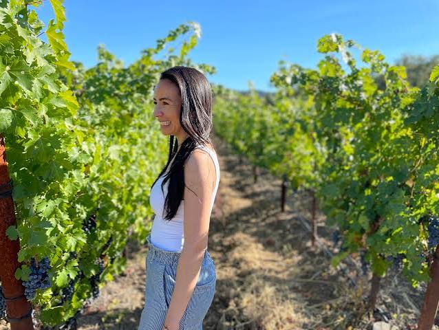 Striped Wide-Leg Pants with a White Tank Top for Effortless Winery Style — Winery Outfits
