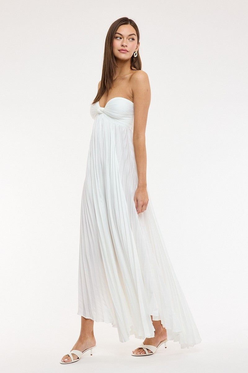 White Strapless Maxi Dress with Twisted Bodice for Summer Events White Strapless Maxi Dress with Twisted Bodice for Summer Events — Maxi Dress Outfits