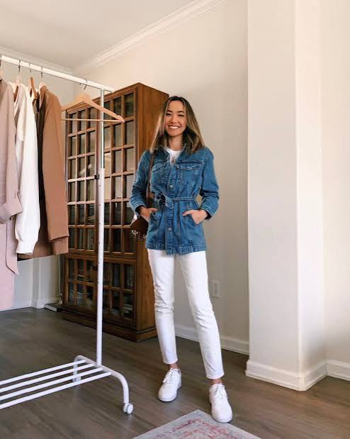 All-White Ensemble with a Belted Denim Jacket — White Sneakers Outfits