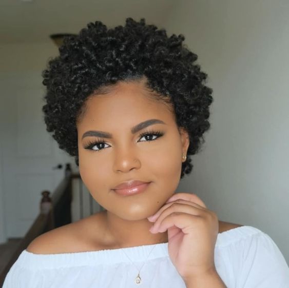 Short Layered Cut with Natural Curls — Short Natural Hairstyles
