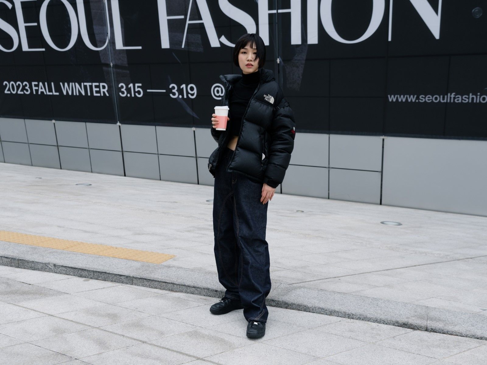 Urban Comfort: Oversized Puffer with Wide-Leg Jeans — Seoul Outfits