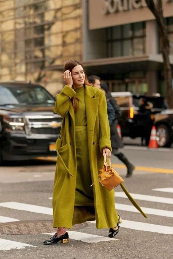 Fall fashion: 10+ colorful outfit ideas — martinamanca.com