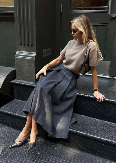 Pleated Skirt Midi Skirt Outfit Spring Insanely Stylish Pleated Skirt Outfits To Wear Now