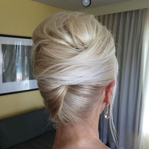 Classic Blonde Wavy French Twist Classic Blonde Wavy French Twist