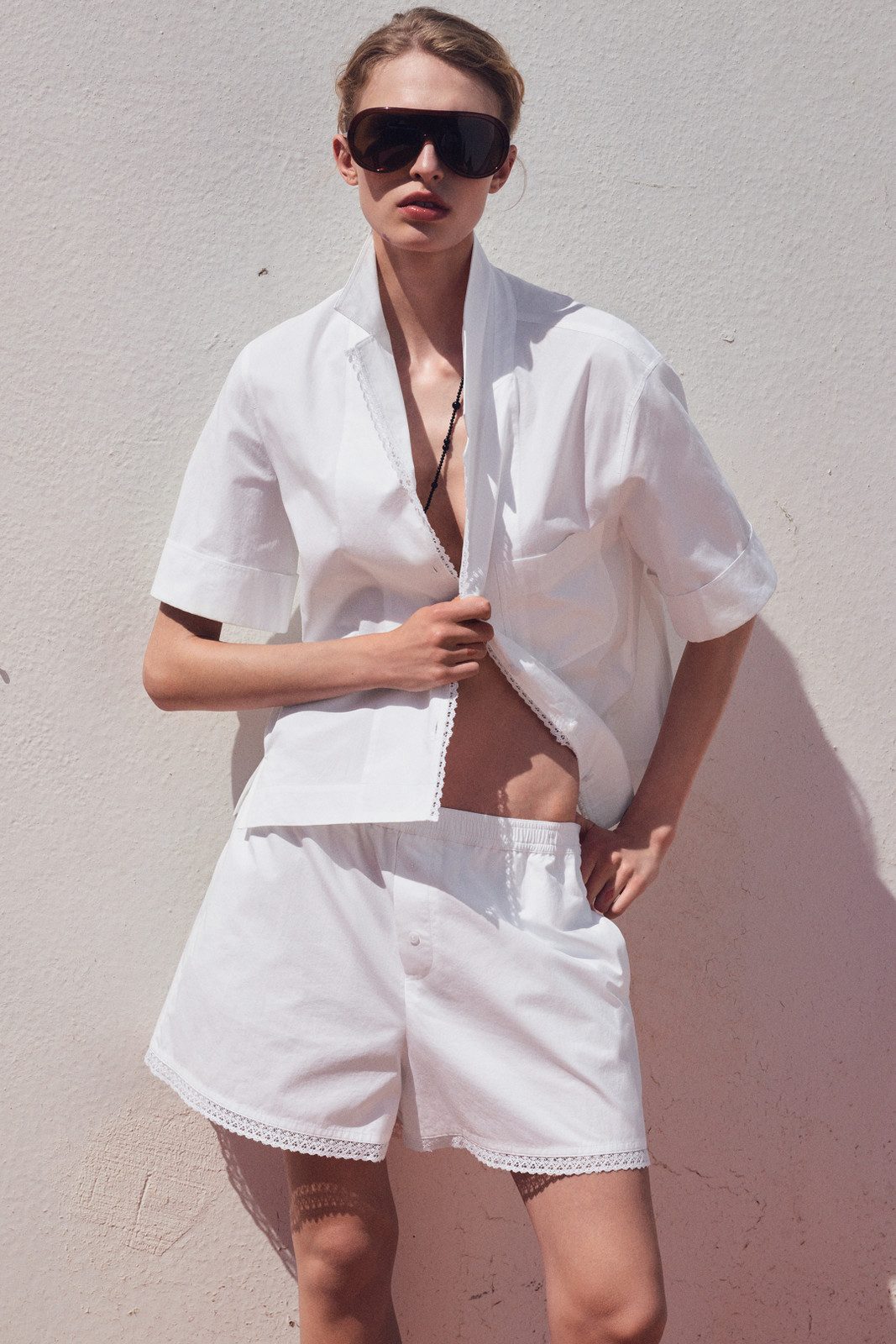 Summer Casual: Oversized Shirt, Shorts, and Dark Sunglasses — Oversized Sunglasses Outfits