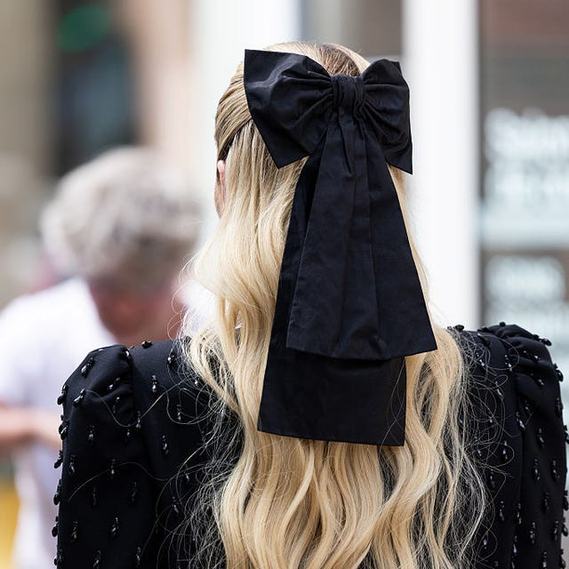Ash Blonde Visual Idea Ash Blonde Visual Idea — Ribbon Hairstyles