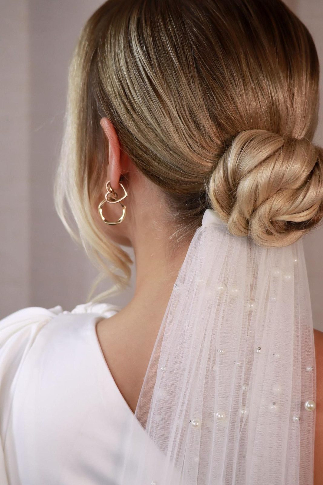 Visual Idea Visual Idea — Wedding Hairstyles with Veil