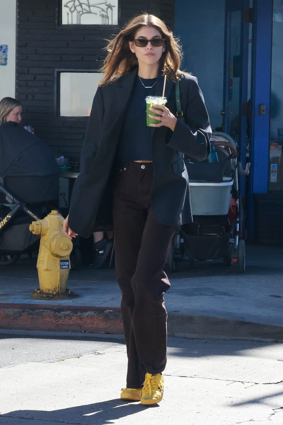 Smart Casual Polish: Onitsuka Tigers with Tailored Trousers and Blazer Smart Casual Polish: Onitsuka Tigers with Tailored Trousers and Blazer — Onitsuka Tiger Outfits