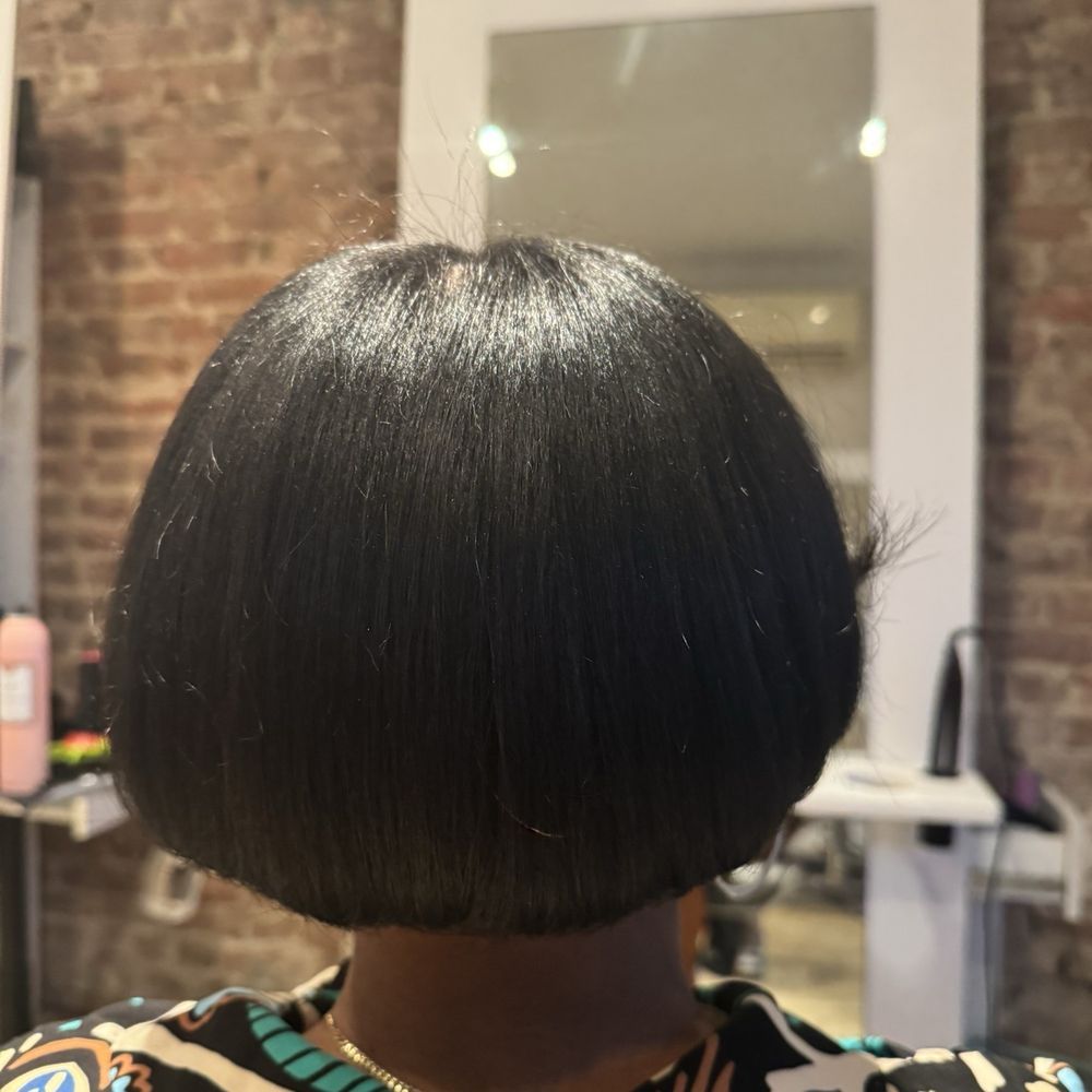 Blunt Bob, Back View Blunt Bob, Back View — Silk Press Bob
