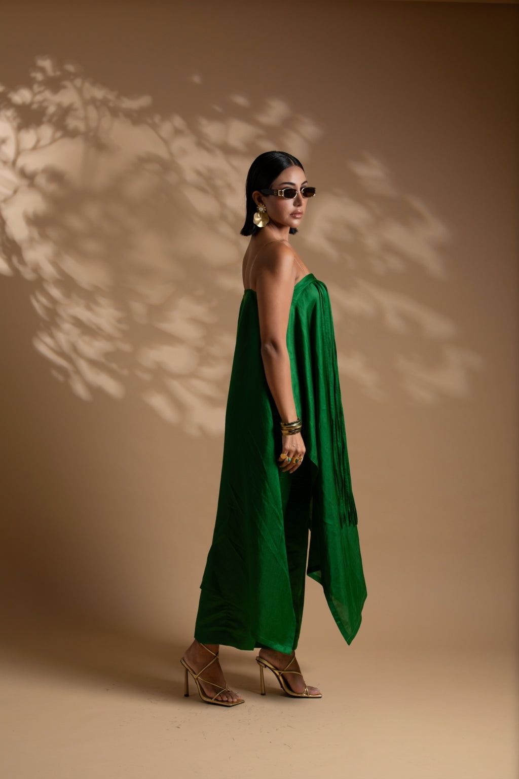 Festive Evening: Emerald Green Silk Gown Festive Evening: Emerald Green Silk Gown — Dubai Outfits