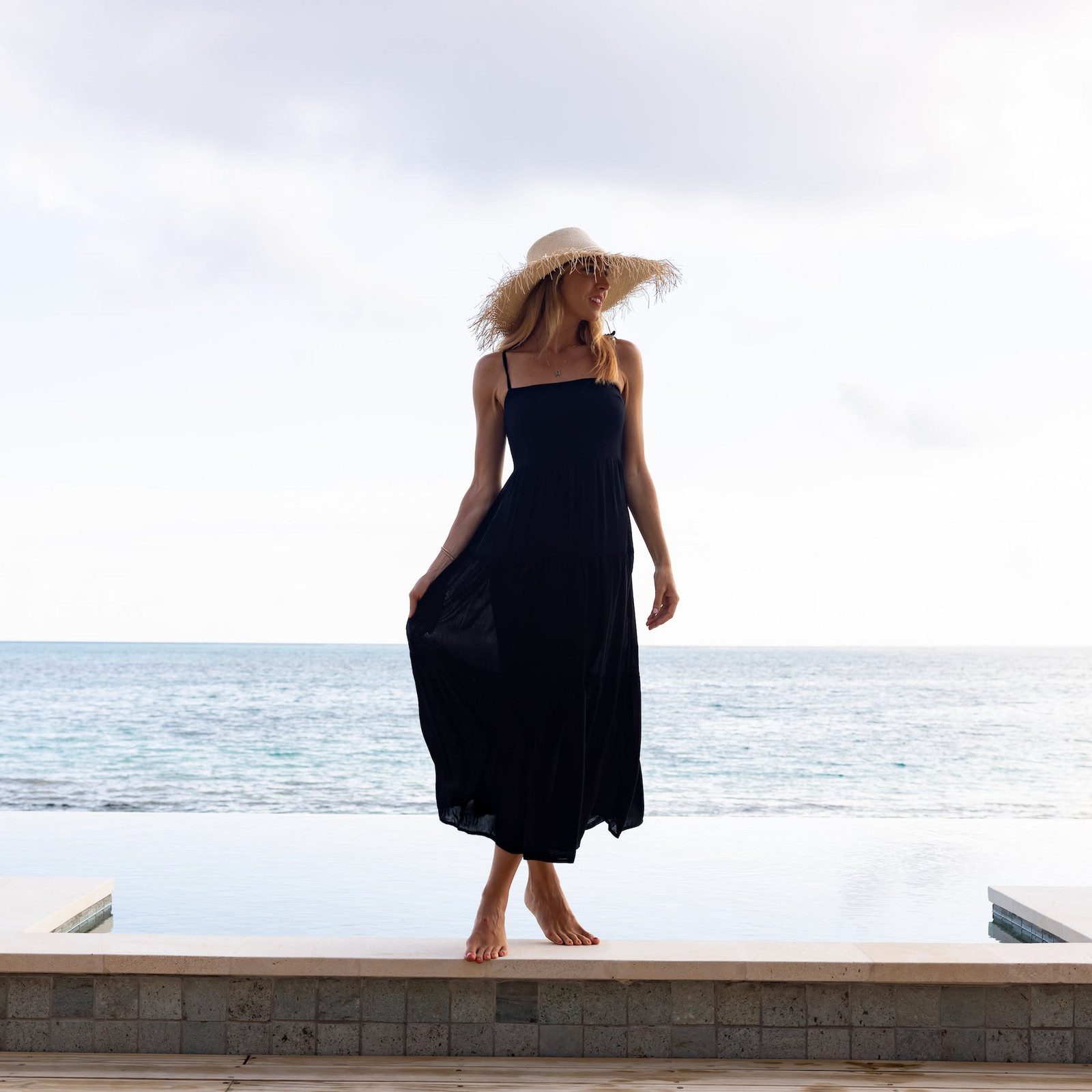 Elegant Black Maxi Dress for Resort Evenings — Costa Rica Outfits