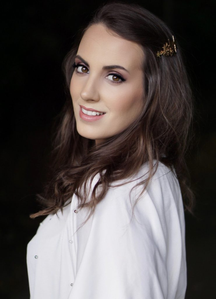 Wavy Shoulder Length Blowout — Hair Color for Fair Skin Brown Eyes