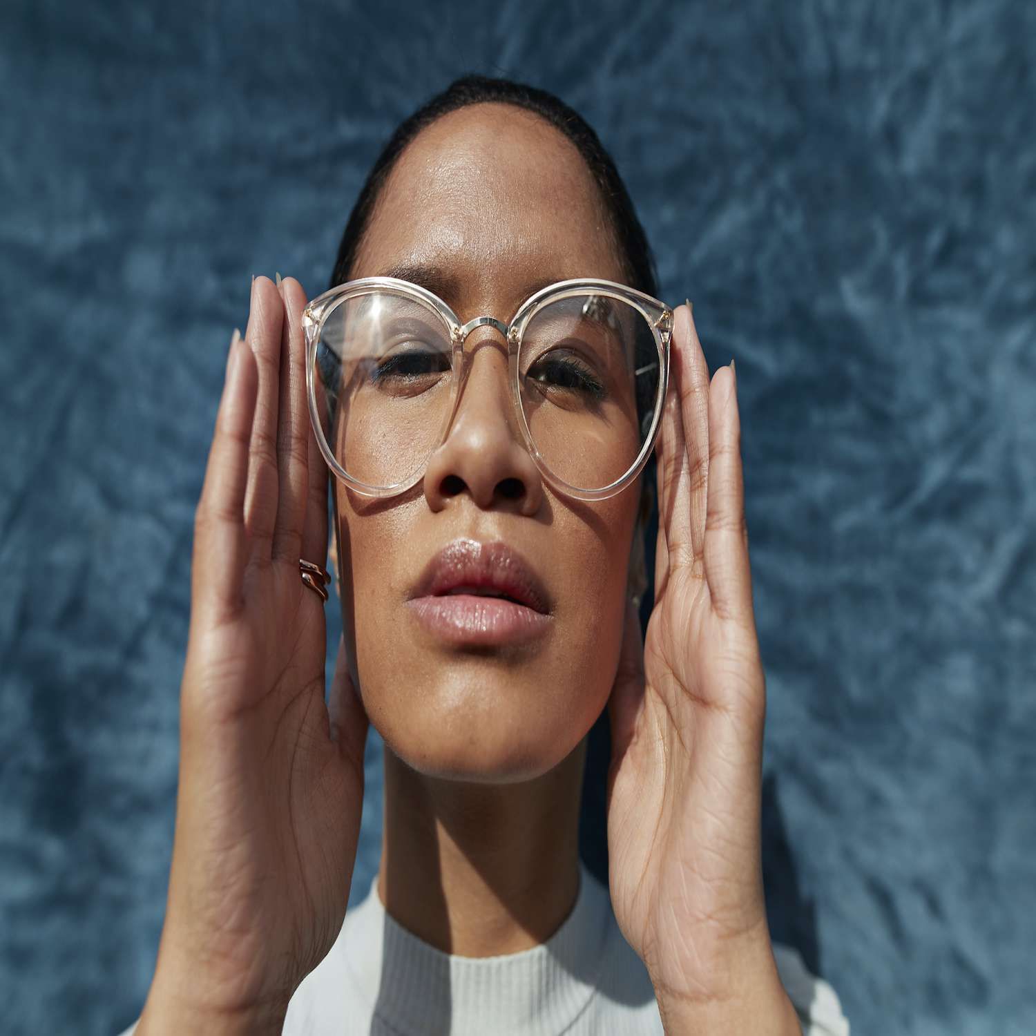 Clear Oversized Round Glasses for Minimalist Style — Sunglasses for Heart Shaped Face