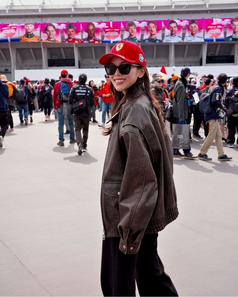 Brown Bomber Jacket and Trousers for a Cool, Casual Race Day Brown Bomber Jacket and Trousers for a Cool, Casual Race Day — F1 Race Outfits