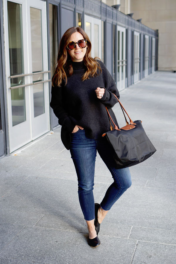 Comfortable Travel Style: Large Black Longchamp Tote — Longchamp Bag Outfits