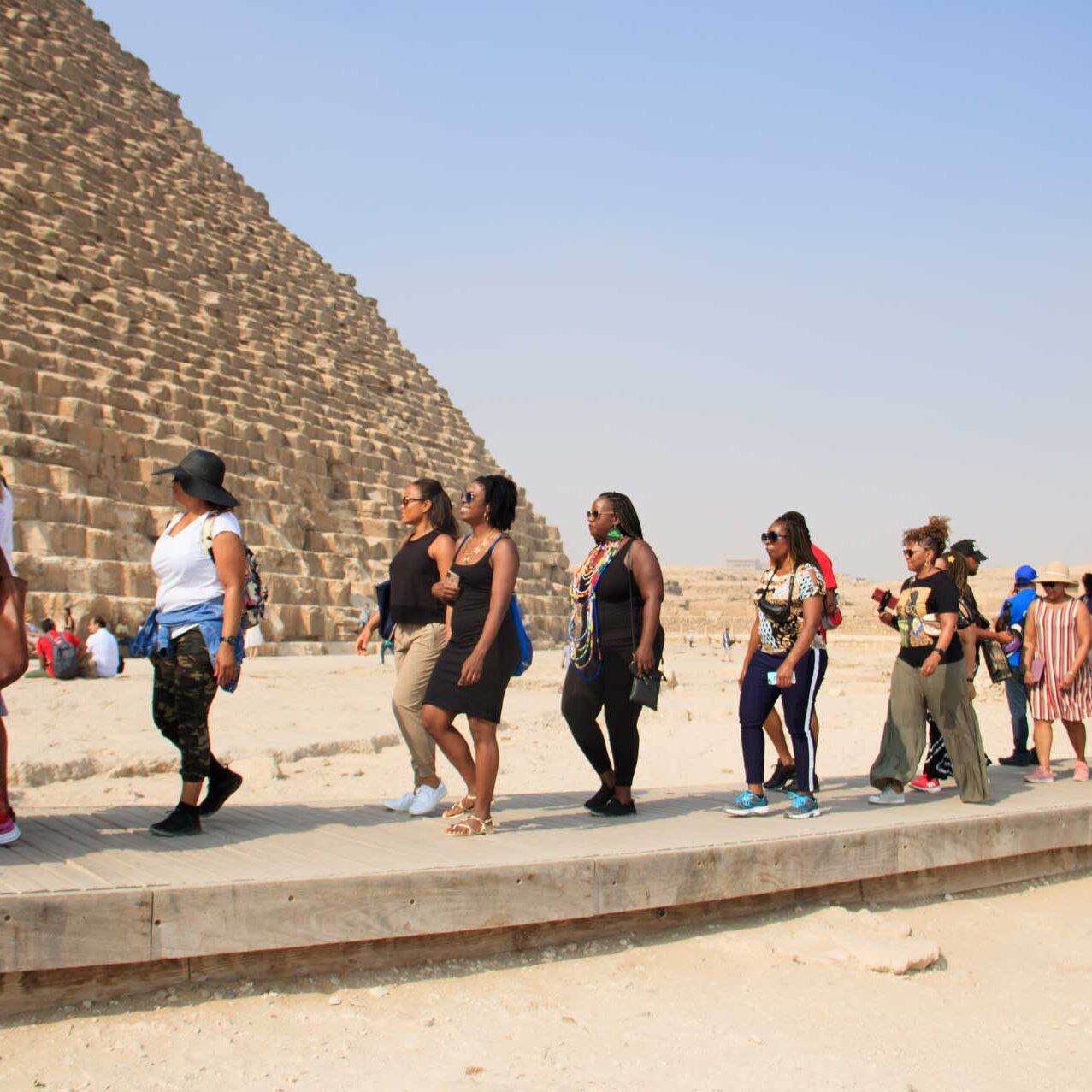 Group Sightseeing Outfits in Neutral Tones Group Sightseeing Outfits in Neutral Tones — Egypt Outfits