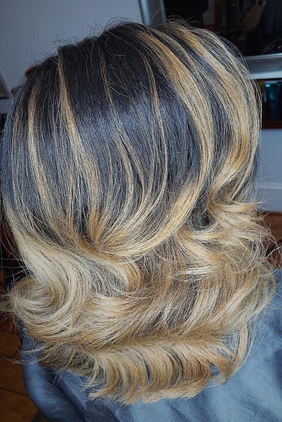 Side View Visual Idea Side View Visual Idea — Honey Blonde on Black Women