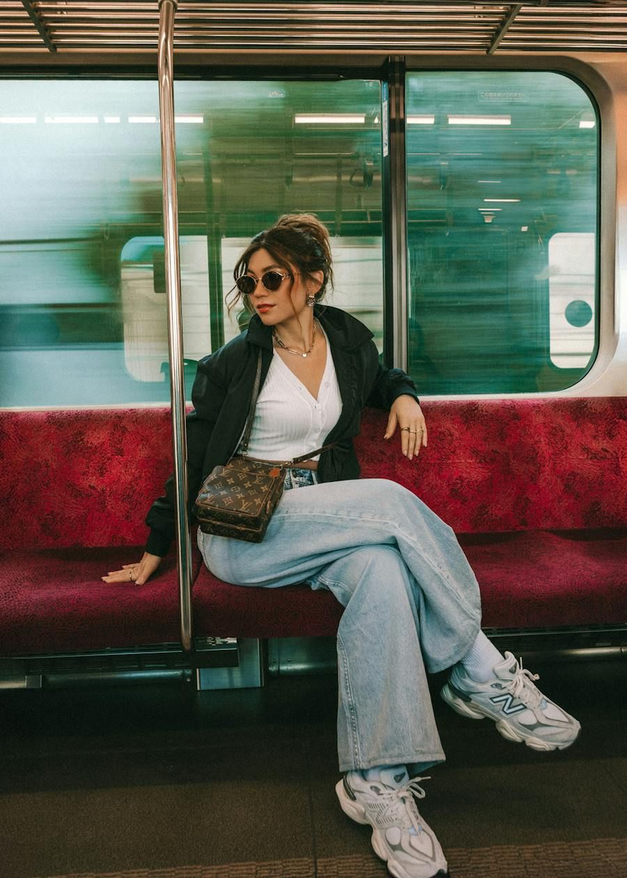 Modern Casual Kyoto Look with Wide-Leg Jeans and Puffer Jacket — Kyoto Outfits