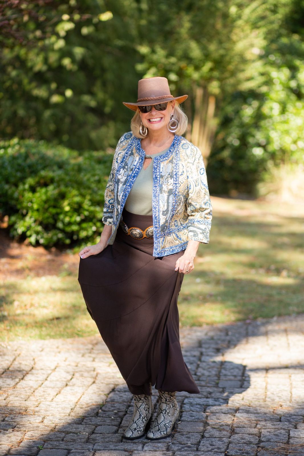 Patterned Jacket and Snakeskin Boots for a Bold Western Look Patterned Jacket and Snakeskin Boots for a Bold Western Look — Yellowstone Outfits