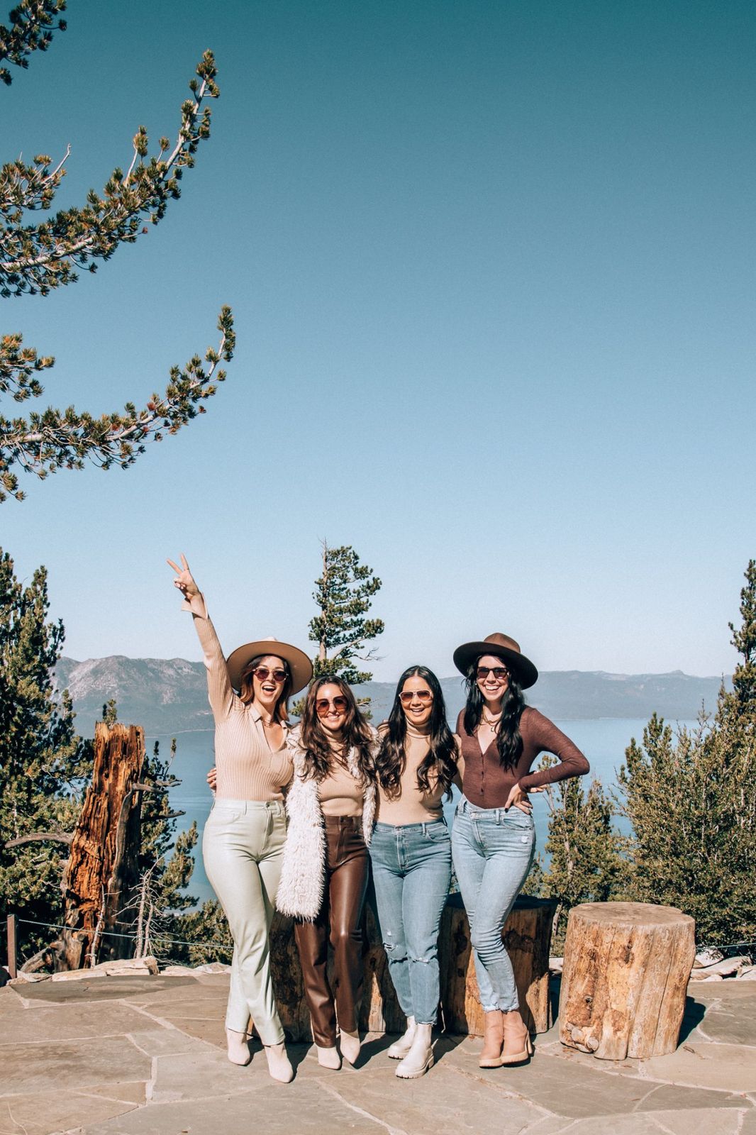 Beige Fuzzy Cardigans for Casual Lakeside Travel — Lake Tahoe Outfits