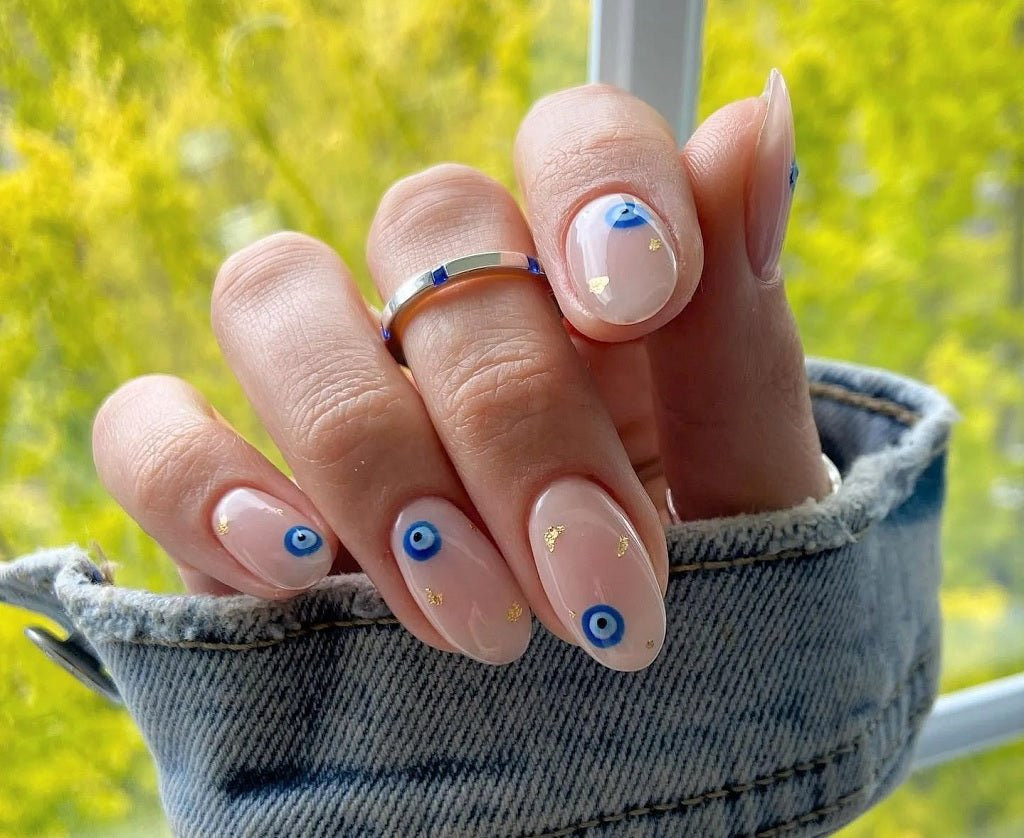 Everyday Chic Visual Idea Everyday Chic Visual Idea — Evil Eye Nails