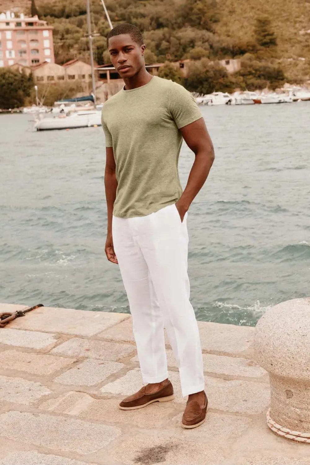 Light Green T-Shirt and White Linen Trousers for Vacation Style Light Green T-Shirt and White Linen Trousers for Vacation Style — Old Money Outfits for Men