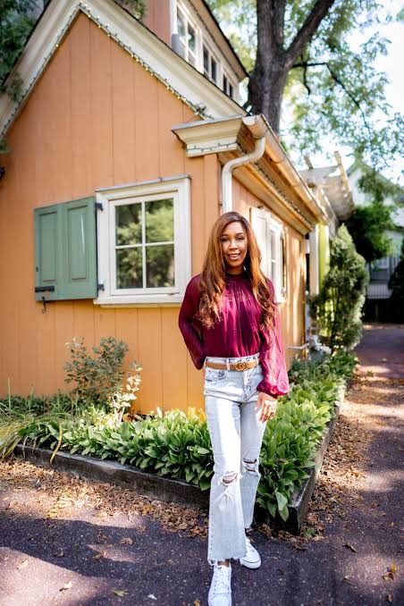 Burgundy Blouse with Ripped Jeans and White Sneakers for Casual Winery Chic — Winery Outfits