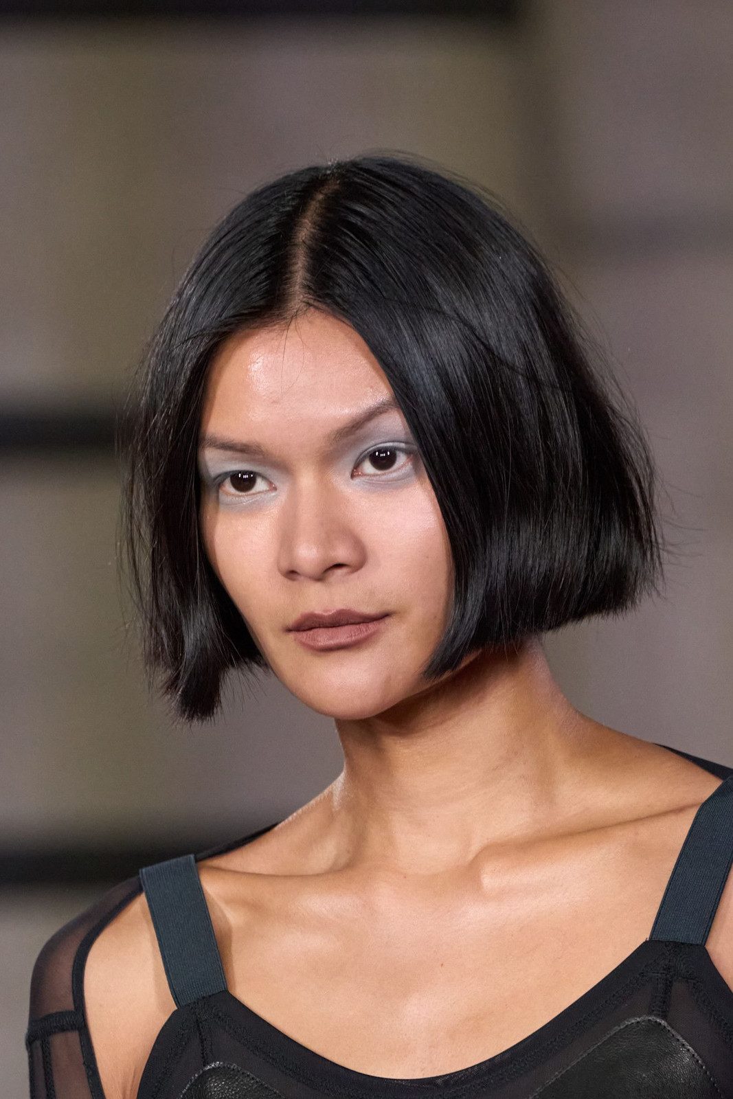 Fine Black Bob With Crown Volume Fine Black Bob With Crown Volume — Relaxed Hair Bob